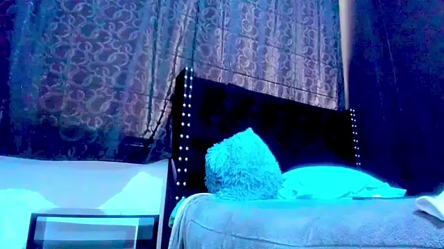 amareto_queen 现场XXX聊天