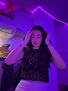 Онлайн чат XXX claraaaa06