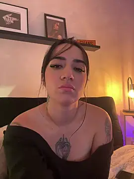 EmmyEvans1 Chat XXX in diretta