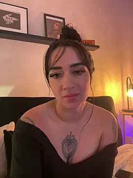 Chat XXX en directo de EmmyEvans1