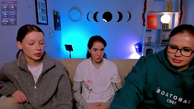 khloebeauty Adlı Modelin Canlı XXX Sohbeti