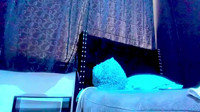 Онлайн чат XXX amareto_queen