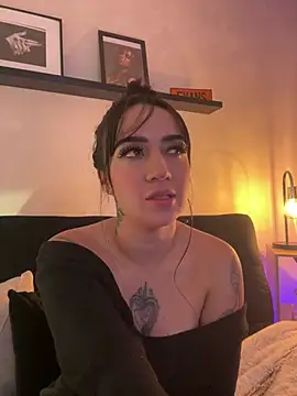 Czat XXX na żywo – EmmyEvans1