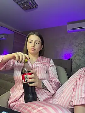 BabbyAisha Webcam show