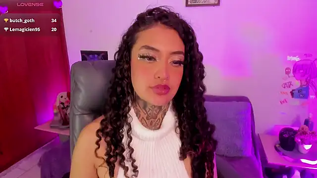 Chatroom XXX en direct de Cata_green