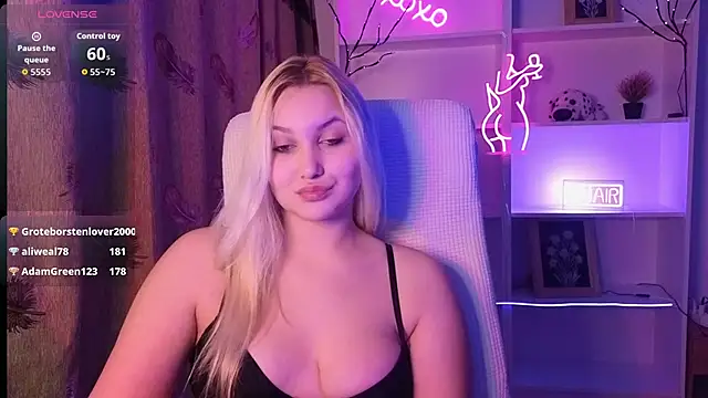 adrelaxina's Live XXX Chat