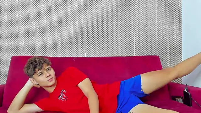 willy_sexxx18: онлайн-секс-чат