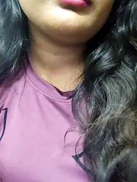 Cute_pinkiin Webbikameraesitys