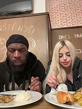 Онлайн чат XXX MacTroy