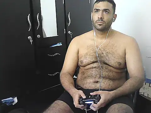 Chatroom XXX en direct de AlphaLatinoBear