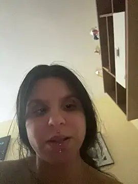 Brutecia2002 élő XXX-chatje