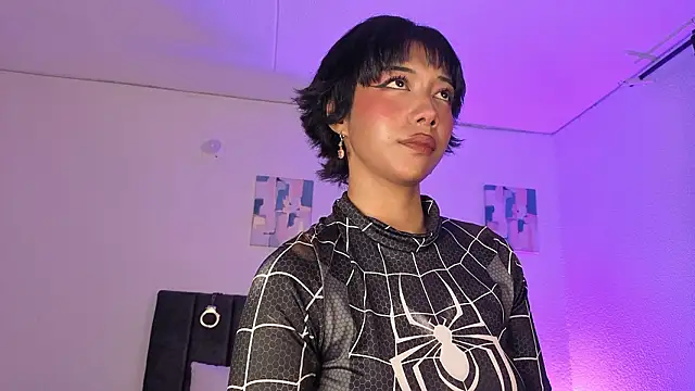 Jedah18 Adlı Modelin Canlı XXX Sohbeti