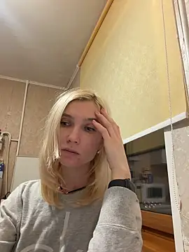 Chat +18 de AngelJeni ao vivo