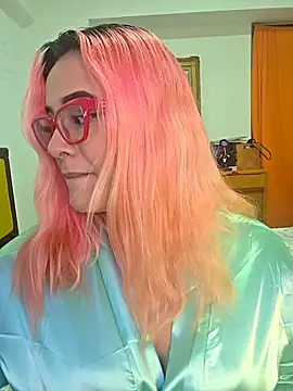 Nova-Satela live XXX chat