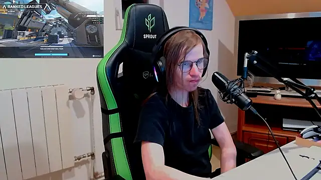 Chatroom XXX en direct de YoungSebi