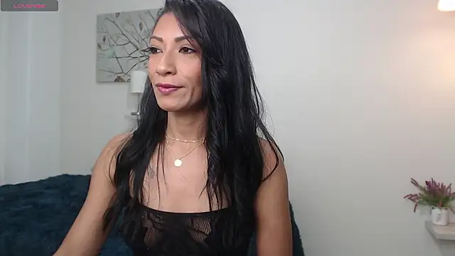 sofia_perez___ élő XXX-chatje