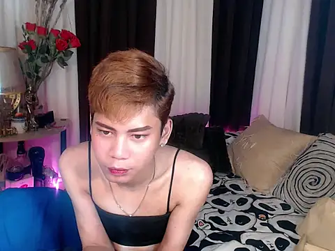 MissTransStella69 Adlı Modelin Web Kamerası Şovu