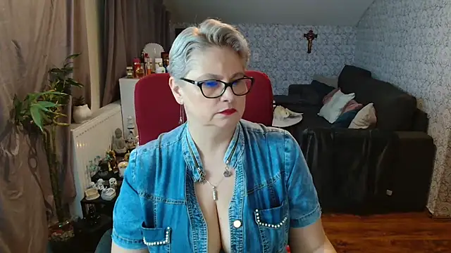 bigtits4you Adlı Modelin Canlı XXX Sohbeti