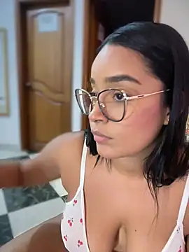 Chat +18 de PeachRyder ao vivo