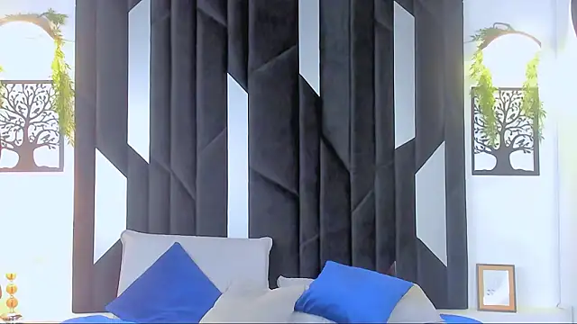 Maia_Steel Live XXX Chat