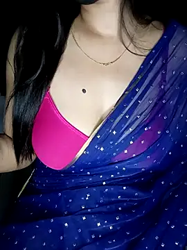 Ms_Neera élő XXX-chatje