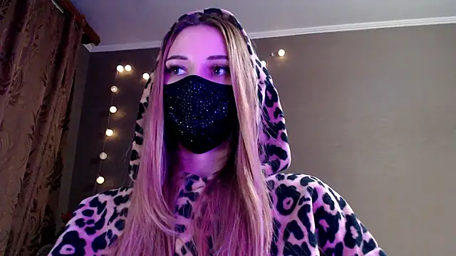 Iris_lave élő XXX-chatje