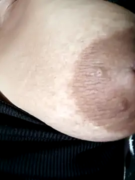 Czat XXX na żywo – Hotmommax