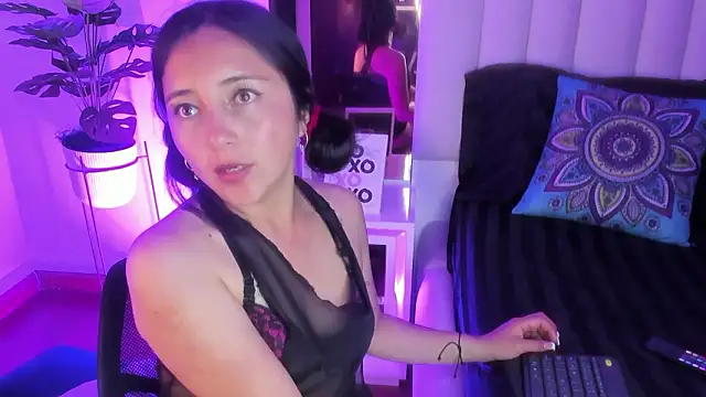 Czat XXX na żywo – Mara_Wolf01