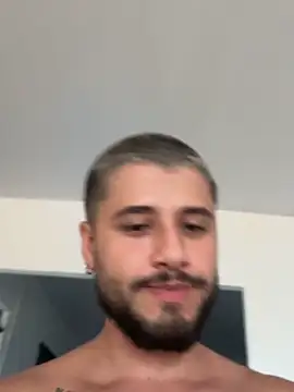 guzz_fit Show in webcam