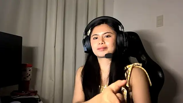 دردشة TanekaPaugsch الجنسية المباشرة