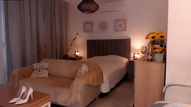 Tilly_Eliot Live XXX-Chat