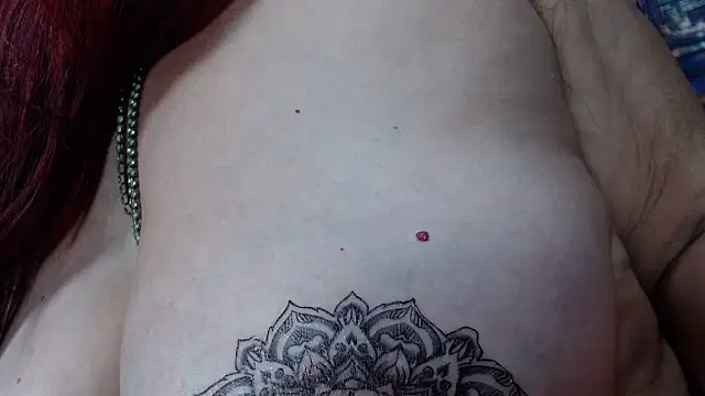 Lucy_mature8 ওয়েবক্যাম শো