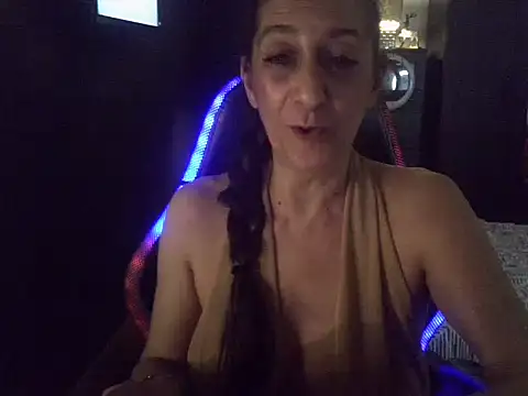 la-fee-pas-chier 现场XXX聊天