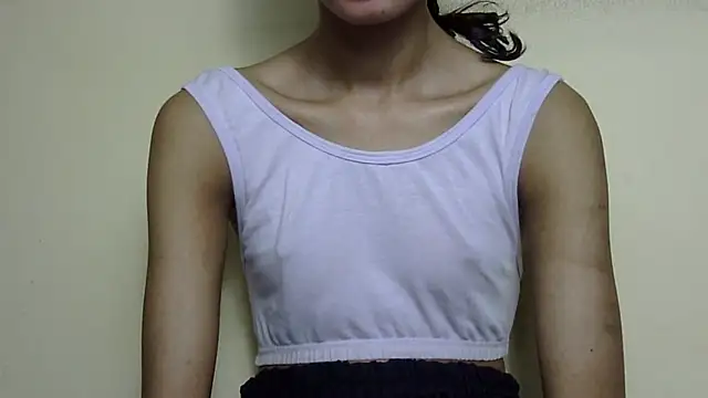 Anu_tiny: απευθείας συνομιλία ΧΧΧ