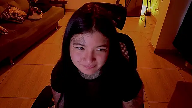 Unatatuada's Live XXX Chat