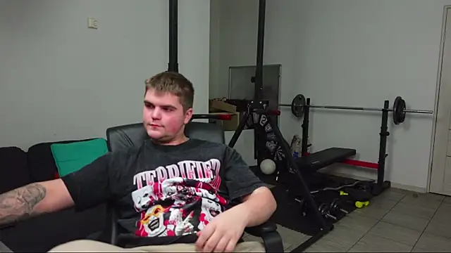 Pokazy przed kamerką – Jackson_Teele