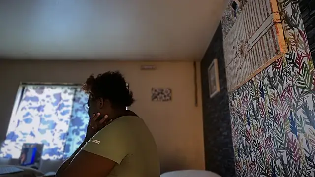 -YagurlwestのライブXXXチャット