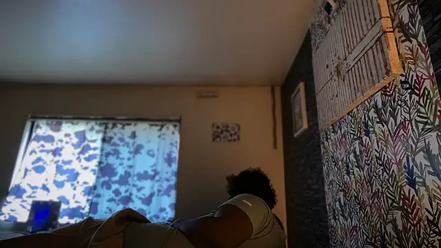 -Yagurlwest 现场XXX聊天