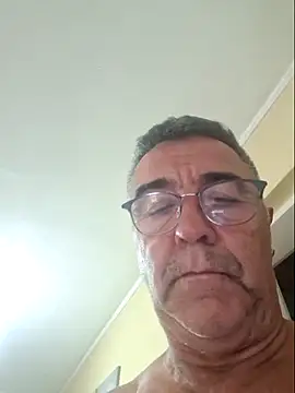 Онлайн чат XXX darialmas