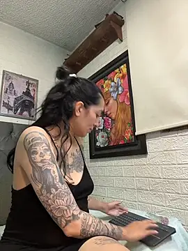 Chatroom XXX en direct de SALOME_KORLAND