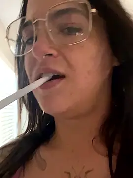 Chat +18 de SafeinouterSpace ao vivo