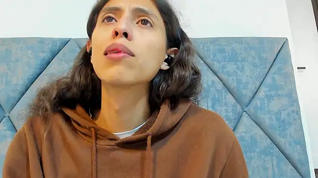 FreyaMoller élő XXX-chatje