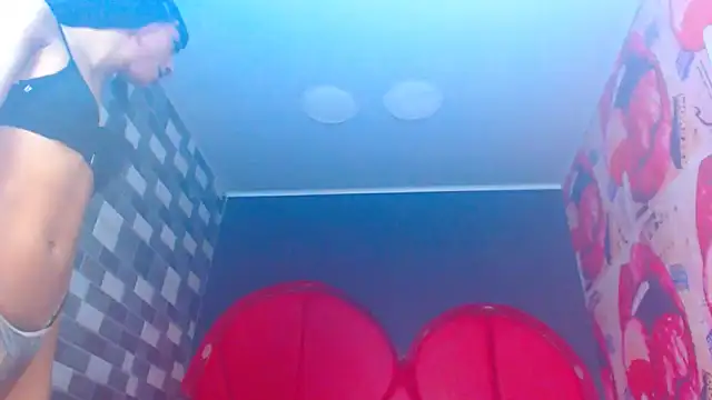 julessxcharlotte élő XXX-chatje