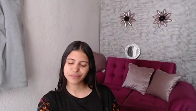 Evagirl69's Webcam Show