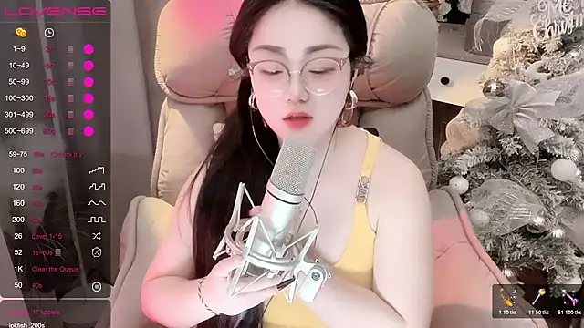 Monica-666888- Show Webcam