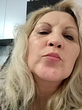 دردشة Divineblond الجنسية المباشرة