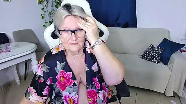 Selenna57 Chat XXX in diretta