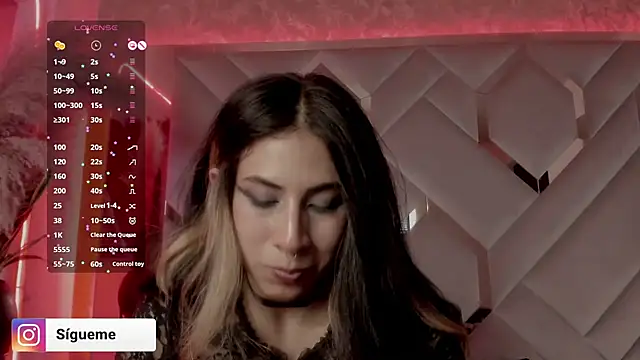 Sara_Foxx1: απευθείας συνομιλία ΧΧΧ