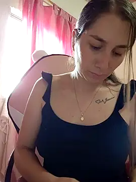 Czat XXX na żywo – Iris_love18