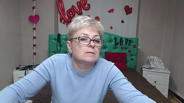 EmiliaGree Chat XXX in diretta